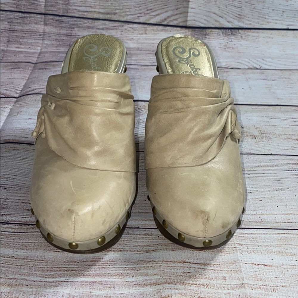 Vintage Seychelles Hush Clog Beige